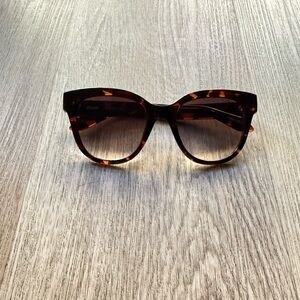 quay australia valet tortoise brown oversized square sunglasses eyewear NEW